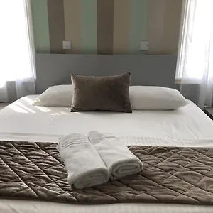 Surf Guest house