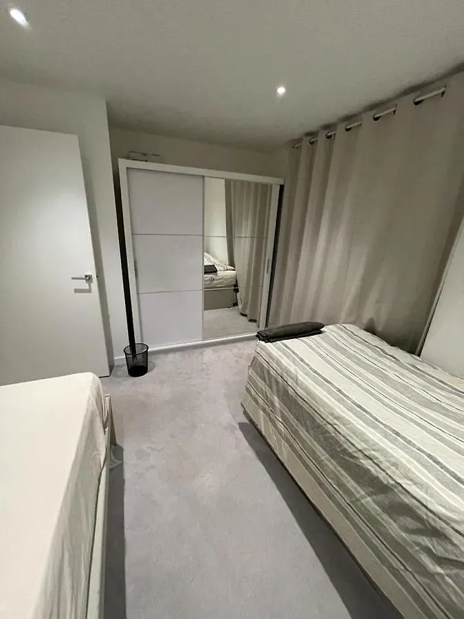 Brand New 2 Bedroom Apartment Hanwell United Kingdom