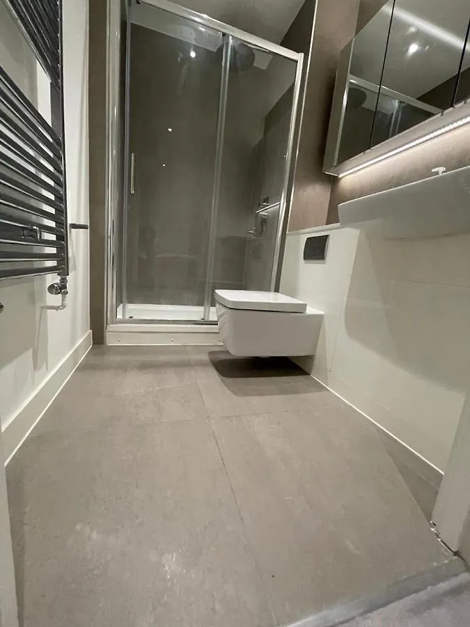 Brand New 2 Bedroom Apartment Hanwell